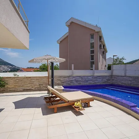Private Pool 5 Stars Apartamento